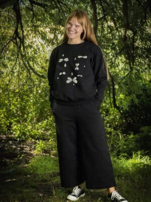 Naisten leveälahkeiset housut